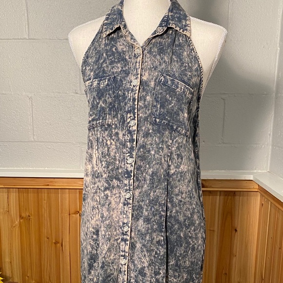 Lue Sleeves Distressed Blue Denim look Button Down Top Size Small - Picture 4 of 9